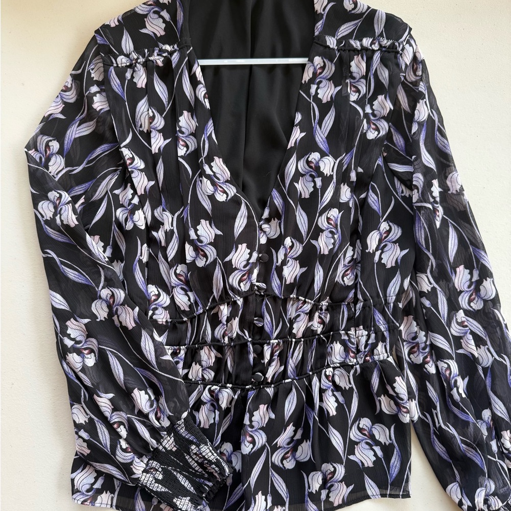 White House Black Market Floral V-Neck Women's Top